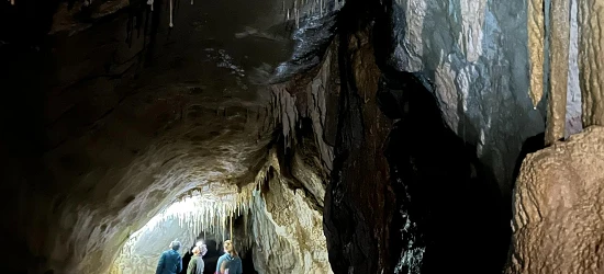 The group admiring the stalactites