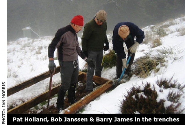 Men build new Woodshed Mt Fell Hut Ian Morris Photo
