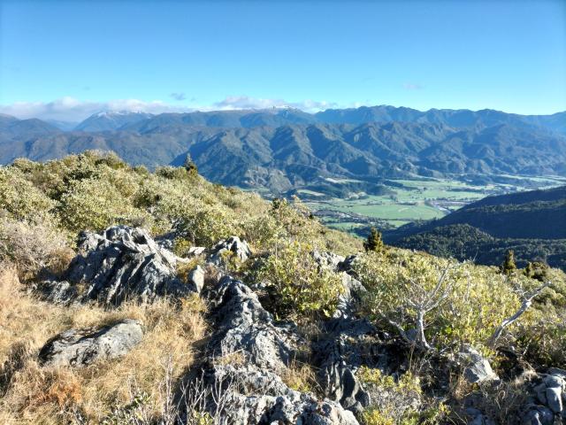 Overlooking Mohua Golden Bay and the Kahurangi ranges